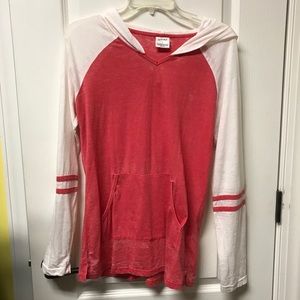 Raglan sleeve baseball long sleeve hoodie